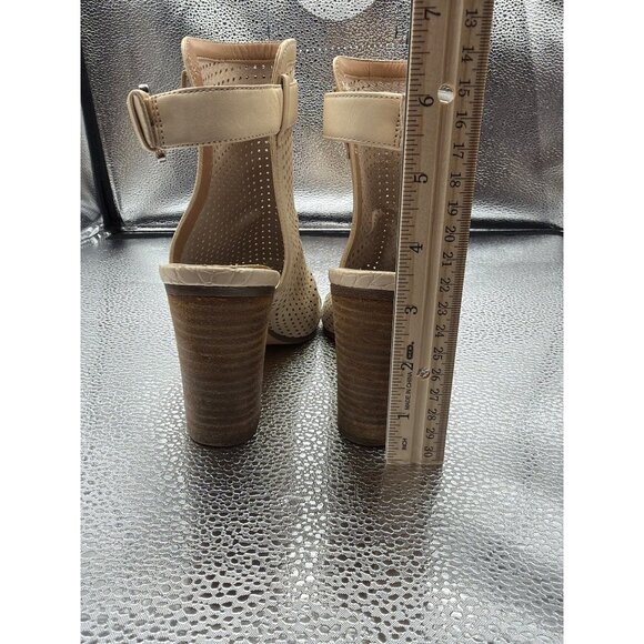 Sam Edelman Perforated Sandals Block Heel Peep Toe shoe size 6 - Picture 5 of 9